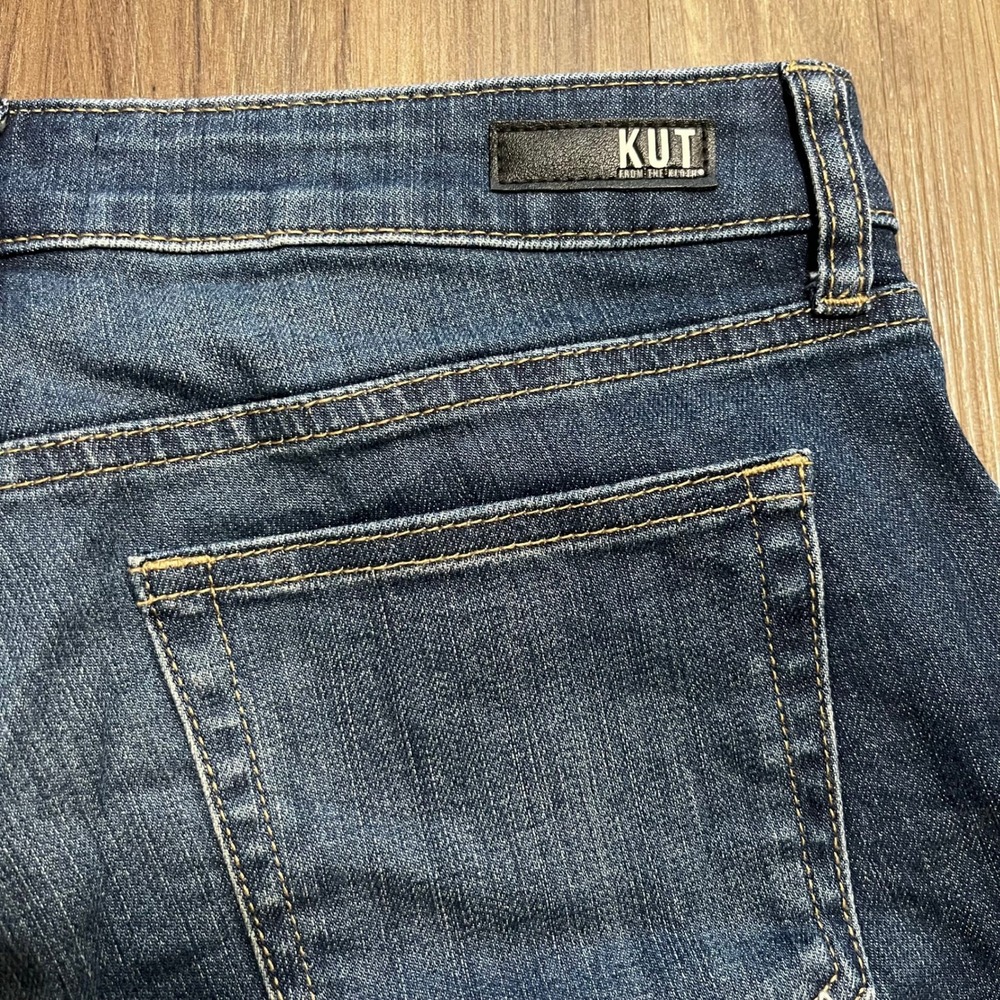 KUT From The Kloth Gidget Fray Short Mid Rise Medium Wash Distressed size 4 - Picture 6 of 10